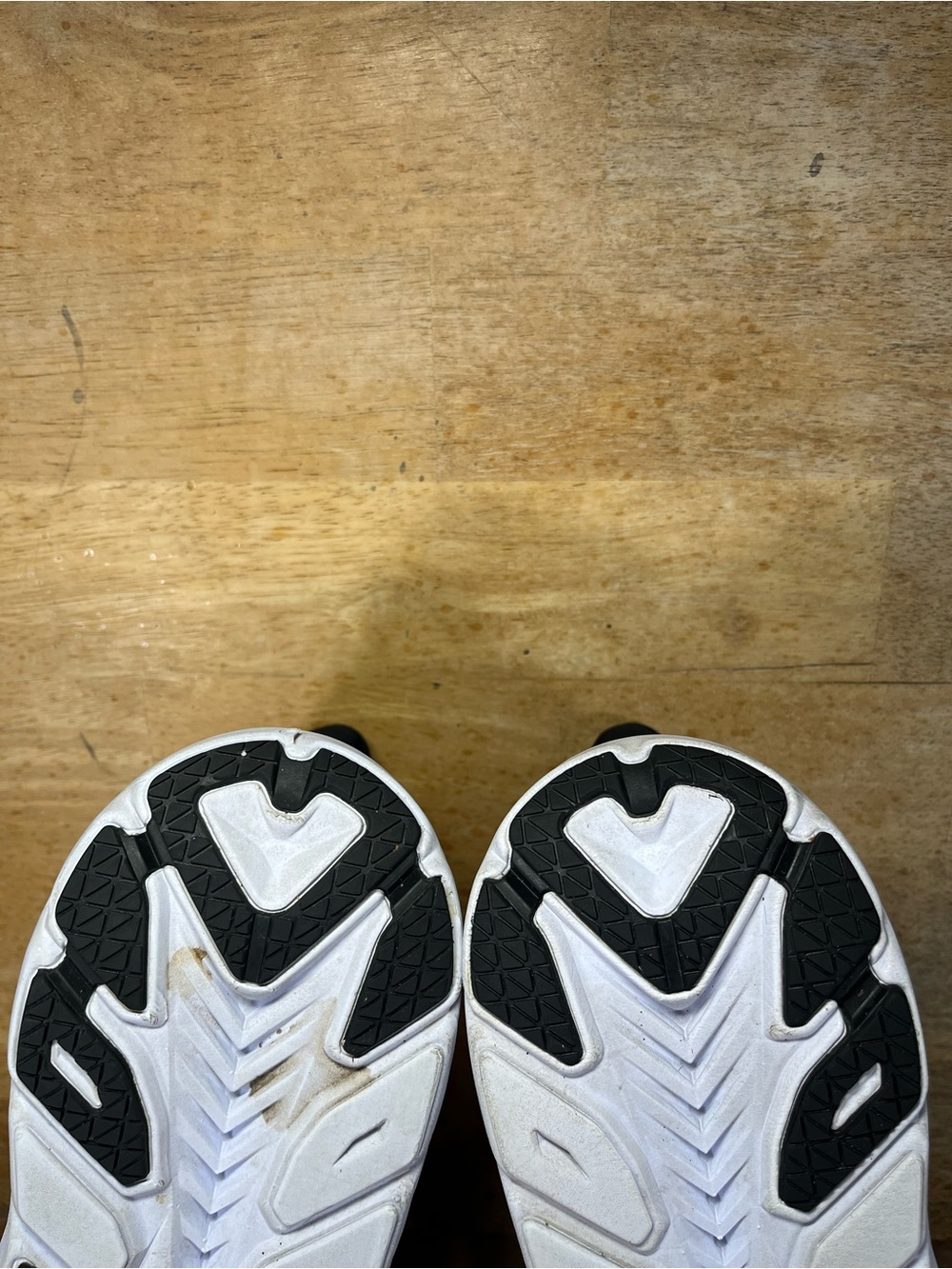Hoka One One Clifton 8 REFLECTIVE Womens Sz 8 Running Shoes Sneakers Black White - Picture 10 of 13